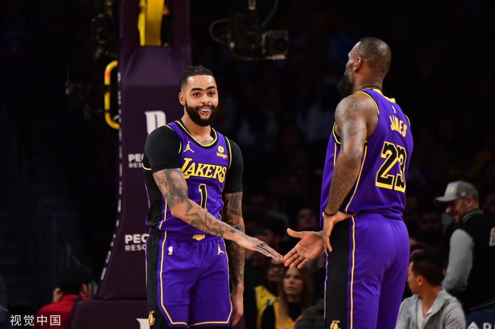 并让球迷们 并让球迷们